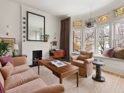 Reflective lighting solutions in small apartments